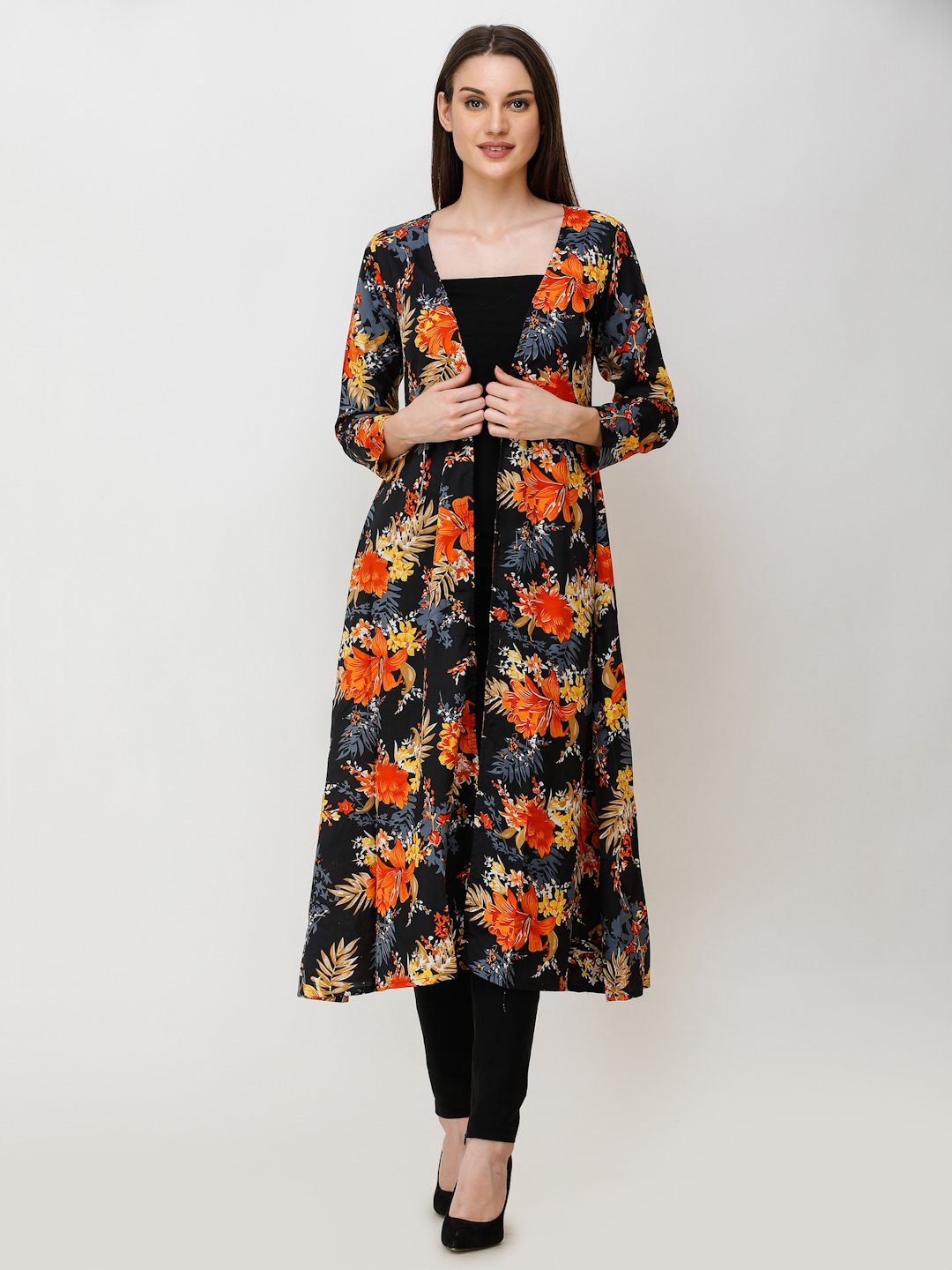 SCORPIUS BLACK SHRUG