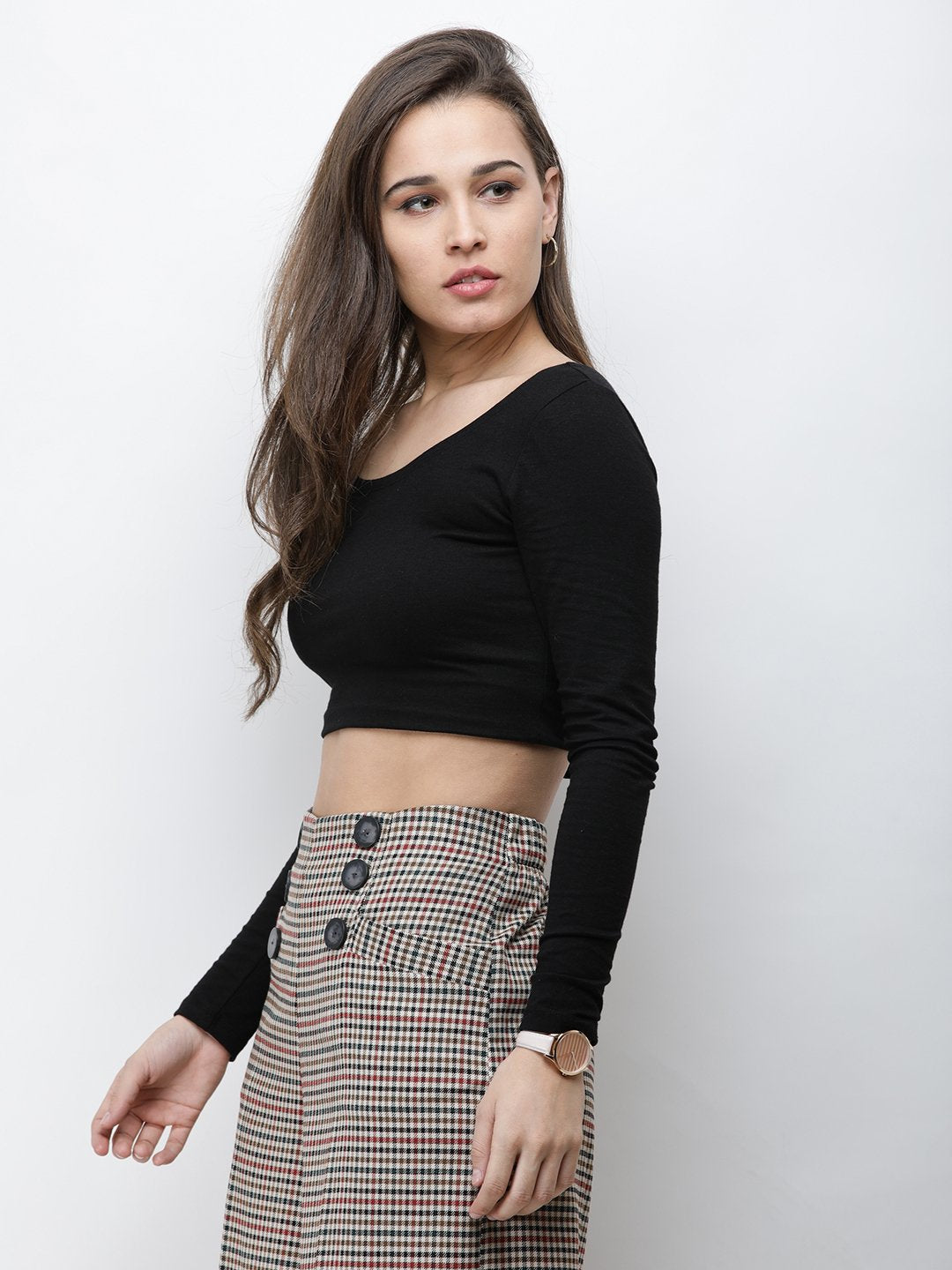 Black solid crop top
