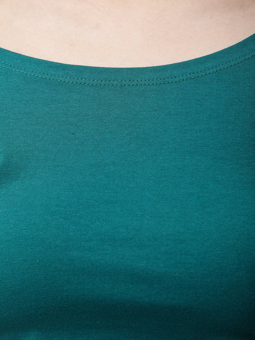 Green solid crop top